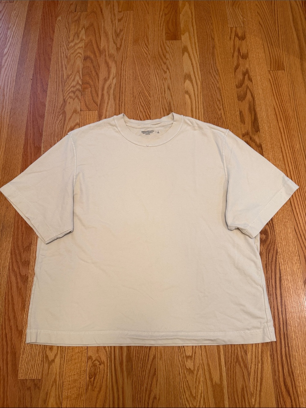 Abercrombie & Fitch Cream Premium Essentials Cropped Tee